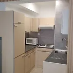 Appartement For 4 People - 't Galjoentje *